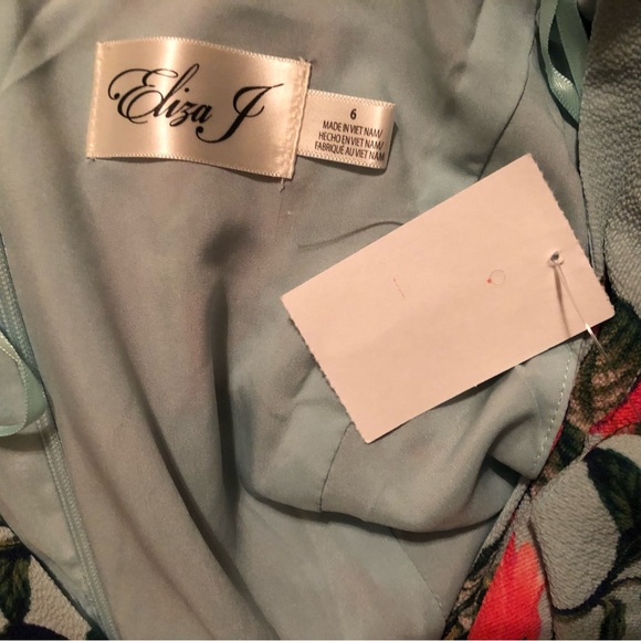 NEW Eliza J Floral Flutter Sleeve Dress Mint Size 6 - Picture 4 of 7